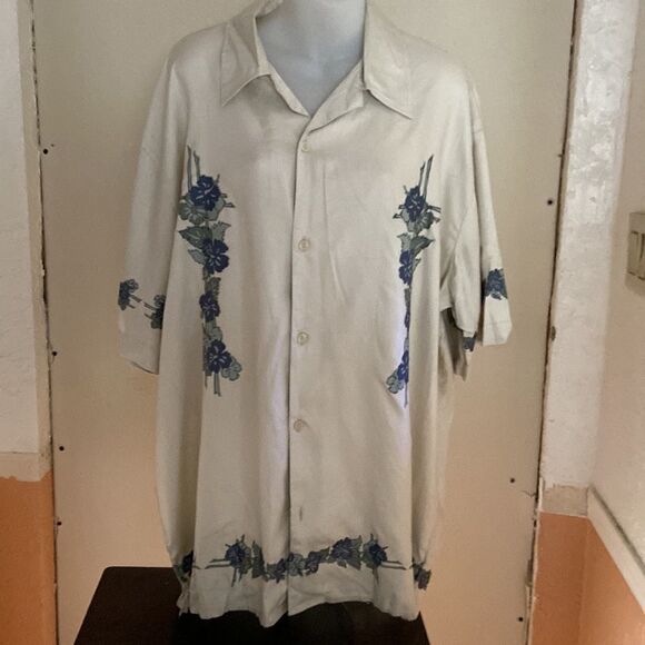 Pineapple Connections Men's Casual Button Down Short Sleeve Hawaiian Shirt XL - Picture 1 of 5